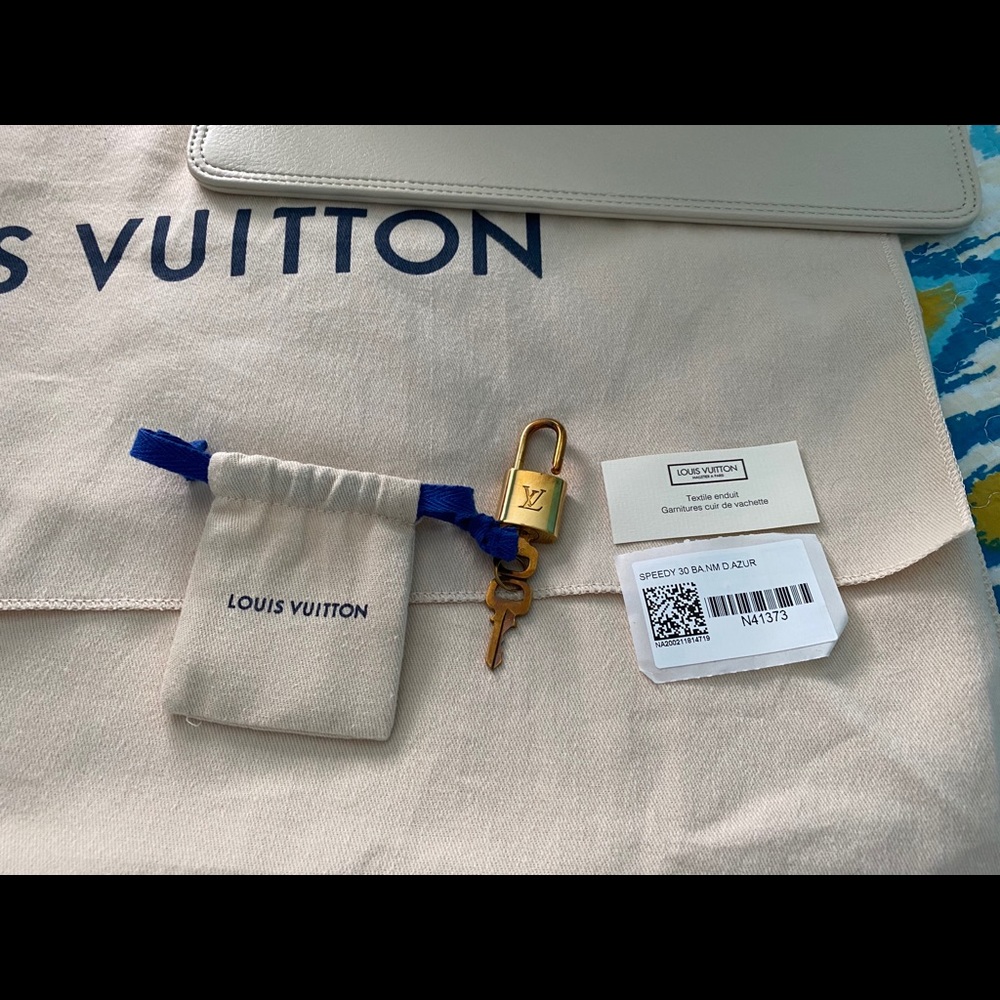 Authentic Louis Vuitton Speedy Bandouliere 30 - Picture 11 of 12
